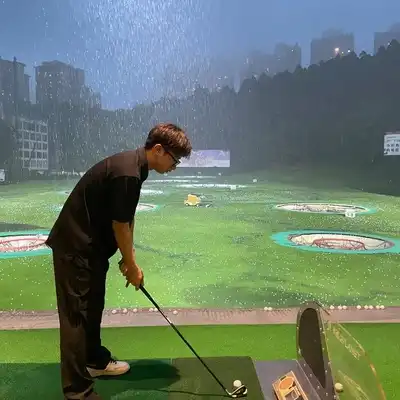 万国俊